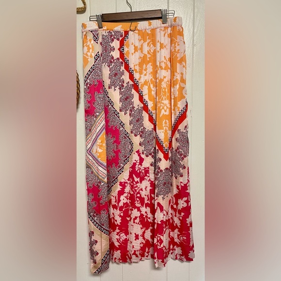 CHICOS Pleated Maxi Skirt Pink Floral Paisley Size 1 (8-10) Medium - Picture 6 of 10